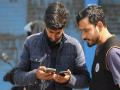 Jammu And Kashmir : तब्बल 5 महिन्यांनी जम्मू-काश्मीरमध्ये '2-जी' इंटरनेट सेवा - Marathi News | jammu kashmir admin allows 2g internet and broadband connectivity service in 5 districts of jammu region | Latest national News at Lokmat.com