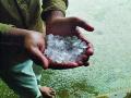 खान्देशात गारपीट; अवकाळी पावसाचीही हजेरी - Marathi News | Hailstorm; Precipitation is also present | Latest jalgaon News at Lokmat.com