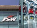 स्टीलनंतर आता ईव्ही मार्केटमध्ये JSW Group उतरणार, Tata-Mahindra ला देणार टक्कर! - Marathi News | JSW plans entry into EV market, to launch in-house electric vehicle brand | Latest auto News at Lokmat.com