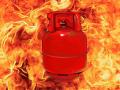 लालबागमध्ये गॅस सिलिंडरचा भीषण स्फोट; 20 जण जखमी - Marathi News | 20 people injured in a cylinder blast in Lalbaug | Latest mumbai News at Lokmat.com
