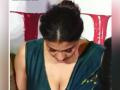 OMG काजोल ठरली Oops Moment ची बळी, व्हिडीओ आला समोर - Marathi News | OMG Tanhaji Actress Kajol 'Oops' Moment in front of the paparazzi. | Latest filmy News at Lokmat.com