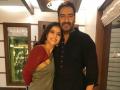 ...आणि मध्येच हनीमून सोडून भारतात परतले काजोल आणि अजय देवगण - Marathi News | Kajol and Ajay Devgan came back to india midway during their honeymoon | Latest filmy News at Lokmat.com