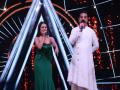 नेहा कक्कडची इंडियन आयडलच्या सेटवर फॅन मोमेंट - Marathi News | Neha Kakkar fan moment on Indian idol 10 | Latest filmy News at Lokmat.com