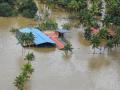 Kerala Floods: केरळला हवे २६०० कोटी रुपयांचे विशेष आर्थिक साहाय्य - Marathi News | Kerala floods: Special financial assistance of Rs 2600 crore to Kerala | Latest national News at Lokmat.com