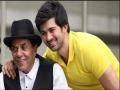 धर्मेंद्र आणि त्यांचा नातू करण देओल यांच्यात हे आहे साम्य - Marathi News | karan deol reveals similarities between dharmendra and him in superstar singer | Latest filmy News at Lokmat.com