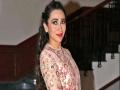Karisma Kapoor Birthday Special: अजय देवगणमुळे करिश्मा कपूर आणि या अभिनेत्रीमध्ये निर्माण झाला होता अबोला? - Marathi News | Karisma Kapoor Birthday Special: Karisma Kapoor was not talking with Raveena Tondon Due to Ajay Devgn | Latest filmy News at Lokmat.com