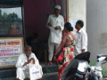 कर्जमाफीची लिंक बंद; शेतकरी त्रस्त  - Marathi News | Close the debt waiver link; Farmers suffer | Latest buldhana News at Lokmat.com