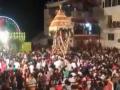 Karnataka Chariot Festival : कोरोनाची भीती नाही! रथोत्सवात हजारोंची गर्दी, भाविकांकडून कोरोना नियमांची पायमल्ली - Marathi News | Thousands Defy Covid Rules To Attend Chariot Festival At Chikkamagaluru District In Karnataka | Latest national News at Lokmat.com