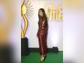 IIFA 2019: सोहळ्यात दिसला ‘ब्युटी विथ ब्रेन’ असणा-या कॅटरिना कैफचा ग्लॅमरस अंदाज ! - Marathi News | katrina kaif looking Bold And Glamorous In Backless Red Gown In iifa 2019 | Latest filmy Photos at Lokmat.com