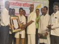 विझलो आज जरी मी, हा माझा अंत नाही; साळगावकरांनी सादर केली कविता अन् म्हणाले.. - Marathi News | Sundarwadi Poetry Convention organized on the occasion of the 156th birth anniversary of poet Keshavsut on behalf of the social service organization in the city | Latest sindhudurga News at Lokmat.com