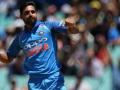 India vs Australia 3rd ODI : भुवनेश्वर कुमारची आयडियाची कल्पना, फिंचला बाद करण्यासाठी लढवली शक्कल - Marathi News | India vs Australia 3rd ODI: Bhuvneshwar kumar traps aaron finch, before that he bowled unbelievable delivery | Latest cricket News at Lokmat.com