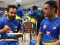 IPL 2019 : केदार जाधवने भरवला कॅप्टन कूल धोनीला घास, पाहा व्हिडीओ - Marathi News | IPL 2019: Kedar Jadhav feeds MS Dhoni from his plate after CSK beats KKR at Eden Gardens, Video | Latest cricket News at Lokmat.com