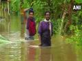 केरळमध्ये पावसाचा हाहाकार, 22 जणांचा मृत्यू, पाहा फोटो... - Marathi News | Kerala floods live updates: 20 dead in Kerala due to rain, landslides | Latest national News at Lokmat.com