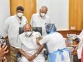 Corona Vaccination: राज्यात उत्साह, मात्र अडचणींचाही खोडा - Marathi News | Enthusiasm in the state, but also overcoming difficulties | Latest maharashtra News at Lokmat.com