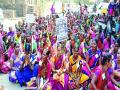 जागृत कष्टकरी संघटनेचा कर्जत प्रांत कार्यालयावर मोर्चा - Marathi News | The vigilant labor unions front the Karjat province office | Latest raigad News at Lokmat.com