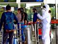 मुंबई विमानतळावर कोरोना चाचणीच्या नावे घोटाळा! - Marathi News | Corona test scam at Mumbai airport! | Latest mumbai News at Lokmat.com