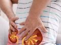 Kidney Disease: हात-पाय थरथरतात, पायांवर सूज येते? दुर्लक्ष करणे पडेल महागात, असू शकतो 'हा' गंभीर आजार - Marathi News | early symptoms of kidney disease you should not ignore causes of swelling in legs related to kidney problems why do hands and feet tremble in kidney disease warning signs of chronic kidney disease in adults | Latest sakhi News at Lokmat.com