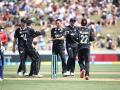 Ind vs NZ 4th ODI: न्यूझीलंडचा वन डे मालिकेत पहिला विजय - Marathi News | Ind vs NZ 4th ODI: न्यूझीलंडचा वन डे मालिकेत पहिला विजय | Latest cricket News at Lokmat.com