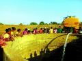दोन पाड्यात टँकरने पाणीपुरवठा; ग्रामस्थांना दिलासा - Marathi News | Tanker water supply in two piers; Comfort for the villagers | Latest vasai-virar News at Lokmat.com