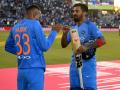 India vs West Indies: लोकेश राहुलला पहिल्याच सामन्यात धोनी, विराटच्या पंक्तित बसण्याची संधी  - Marathi News | India vs West Indies: Lokesh Rahul set to join Mahendra Singh Dhoni & Virat Kohli in elite list in T20I | Latest cricket News at Lokmat.com