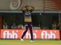 IPL 2019 KXIP vs KKR : कॅप्टन दिनेश कार्तिकने आंद्रे रसेलला सुनावले खडे बोल - Marathi News | IPL 2019 KXIP vs KKR: Captain Dinesh Karthik angry on Andre Russell and piyush chawla during time out | Latest cricket News at Lokmat.com