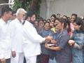 अडीच लाख उत्पन्नाची अट, पैसे थेट बँक खात्यात! ‘लाडकी बहीण’ योजनेसाठी तुम्ही आहात का पात्र? - Marathi News | Two and a half lakh income condition, money directly in the bank account Are you eligible for Ladaki Baheen scheme | Latest mumbai News at Lokmat.com