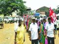 वनविभागाच्या आदेशा विरोधात शेतकरी मार्च - Marathi News | Farmers March Against Forest Department Orders | Latest vasai-virar News at Lokmat.com