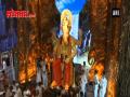 लालबागच्या राजाच्या दर्शनासाठी भाविकांची गर्दी - Marathi News | Devotees throng Ganesha Idol at Lalbaughcha Raja on the occasion of Ganesha Chaturthi | Latest mumbai Videos at Lokmat.com
