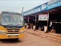 ST Strike : प्रवाशांचे हाल, लांजा आगाराने सुरू केली खासगी बससेवा  - Marathi News | Private bus service started by Lanja Depot due to strike of ST employees | Latest ratnagiri News at Lokmat.com