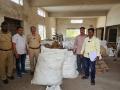 गुटखा कारखान्यावर छापा; ४४ लाखांपेक्षा मुद्देमाल जप्त - Marathi News | Gutkha Factory Raid; More than 44 lakhs seized | Latest latur News at Lokmat.com