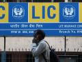 LIC चा नवा प्लॅन! आता म्हातारपणी नाही, 40 व्या वर्षीच पेन्शन चालू होणार - Marathi News | LIC Saral Pension Plan: you can start pension from age of 40, see details | Latest business Photos at Lokmat.com