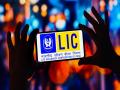 LIC ची दमदार पॉलिसी; एकदा पैसे भरा अन् आयुष्यभर 50,000 रुपये पेन्शन मिळवा... - Marathi News | LIC's strong policy; Pay once and get lifetime pension of Rs 50,000... | Latest business News at Lokmat.com