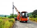 नेरळ-कळंब रस्त्यावरील वीजखांब धोकादायक - Marathi News | Risks on the Neral-Kalamb road are dangerous | Latest raigad News at Lokmat.com