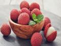 'हे' आहेत लिची खाण्याचे फायदे! - Marathi News | These are the benefits of eating Litchi | Latest health Photos at Lokmat.com