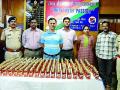 दक्षिण एक्स्प्रेसमध्ये दारूच्या ३४० बॉटल जप्त - Marathi News | 340 bottles of liquor seized in South Express | Latest nagpur News at Lokmat.com
