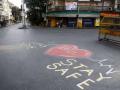 मुंबईत तूर्त लॉकडाऊन नाही; नियम मोडल्यास कठाेर निर्णय - Marathi News | There is no immediate lockdown in Mumbai; Strict decision if the rules are broken | Latest mumbai News at Lokmat.com