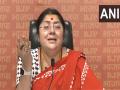 "टीएमसीच्या कार्यकर्त्यांनी मला मारहाण केली", भाजपा खासदार लॉकेट चॅटर्जींचा आरोप  - Marathi News | BJP MP alleges Trinamool supporters attacked her car in Bengal's Hooghly | Latest national News at Lokmat.com "टीएमसीच्या कार्यकर्त्यांनी मला मारहाण केली", भाजपा खासदार लॉकेट चॅटर्जींचा आरोप  - Marathi News | BJP MP alleges Trinamool supporters attacked her car in Bengal's Hooghly | Latest national News at Lokmat.com