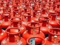 व्यावसायिक ६४ गॅस सिलिंडरच्या मालकाचा महिनाभरापासून शोध - Marathi News | Commercial 64 gas cylinder owner not available for a month | Latest yavatmal News at Lokmat.com