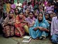 ग्रामीण महिला मजूर अडकत आहेत मायक्रो फायनान्सच्या जाळ्यात - Marathi News | Rural women workers are getting trapped in the web of microfinance | Latest yavatmal News at Lokmat.com