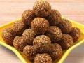 तीळगुळाच्या लाडूने सर्दी, खोकला होतो कमी - Marathi News | Sesame seeds laddu reduces cold and cough | Latest gondia News at Lokmat.com