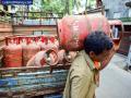 मध्यपूर्वेतील तणावाचा परिणाम: भारतातील LPG वापरात १३% घट; पुरवठा साखळीवर मोठा परिणाम - Marathi News | Middle East Crisis: 13% drop in LPG consumption in India; Major impact on supply chain | Latest business News at Lokmat.com