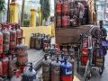 LPG Price 1 October: एलपीजी सिलिंडर महागला, दसऱ्यापूर्वी मोठा झटका; दिल्ली ते मुंबईपर्यंत इतकी वाढली किंमत - Marathi News | LPG Price 1 October LPG cylinder price hiked big shock before Dussehra Price increased by this much from Delhi to Mumbai | Latest business News at Lokmat.com