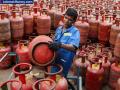 LPG बाबत सरकारचा मोठा निर्णय; 'हे' काम पूर्ण न करणाऱ्या ग्राहकांना सिलेंडर मिळणार नाही - Marathi News | LPG New Rule: Government's big decision regarding LPG; Customers who do not complete 'this' task will not get cylinders | Latest business News at Lokmat.com