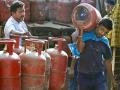 LPG Crisis: युद्धामुळे गॅस पुरवठा विस्कळीत? भारताकडे किती दिवसांचा स्टॉक शिल्लक; केंद्राने उचलले मोठे पाऊल! - Marathi News | India LPG Buffer Stock, LPG Crisis: Gas supply disrupted due to war? How many days' stock does India have left; Center takes big step! | Latest national News at Lokmat.com