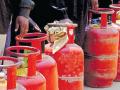 LPG गॅस सिलिंडरची सबसिडी पुन्हा मिळवायचीय? सोप्पे आहे, जाणून घ्या प्रक्रिया... - Marathi News | How to Reclaim LPG Subsidy: how to get gas cylinder subsidy back? see the process | Latest business Photos at Lokmat.com