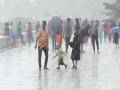 पाऊस परतला; मुंबईकरांना दिलासा - Marathi News | The rain returned; Relief for Mumbaiites | Latest mumbai News at Lokmat.com
