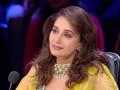 'डान्स दिवाने'च्या मंचावर माधुरी झाली भावूक - Marathi News |  Madhuri became emotional on the stage of 'Dance Diwane' | Latest filmy News at Lokmat.com