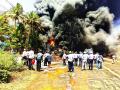एमआयडीसीत आगीचे सत्र सुरूच - Marathi News | Fire time in MIDC | Latest raigad News at Lokmat.com