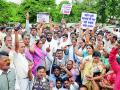 नागपुरात  दरवाढीविरोधात काँग्रेसचा भडका  - Marathi News | Congress agitation against price hike in Nagpur | Latest nagpur News at Lokmat.com