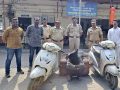 गॅस बाटले चोरणाऱ्या आरोपीला अटक; चोरलेल्या दोन दुचाकीही जप्त - Marathi News | Accused of stealing gas cylinders arrested; two stolen bikes also seized | Latest mumbai News at Lokmat.com